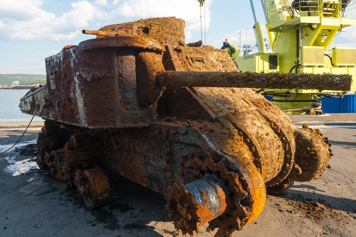 В Североморск доставлен американский средний танк M3 Lee времен Второй мировой войны