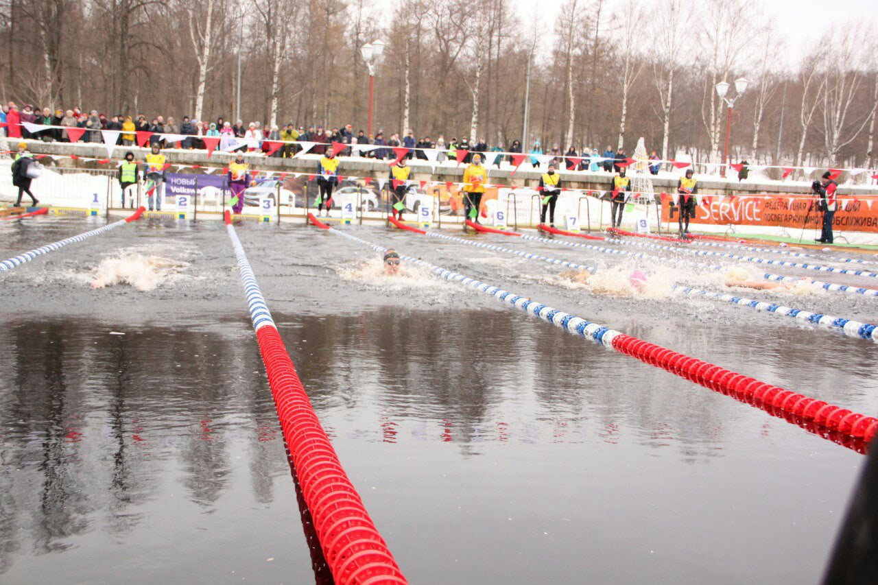 Команда «Мурманск» показала отличный результат в Петрозаводске на соревнованиях по зимнему плаванию