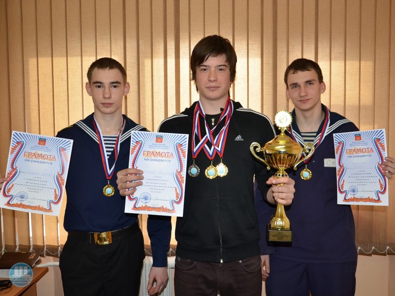 Слева направо Максим Иванов, Станислав Лебедев и Михаил Семенов.(Фото Орлыченко Владимира)